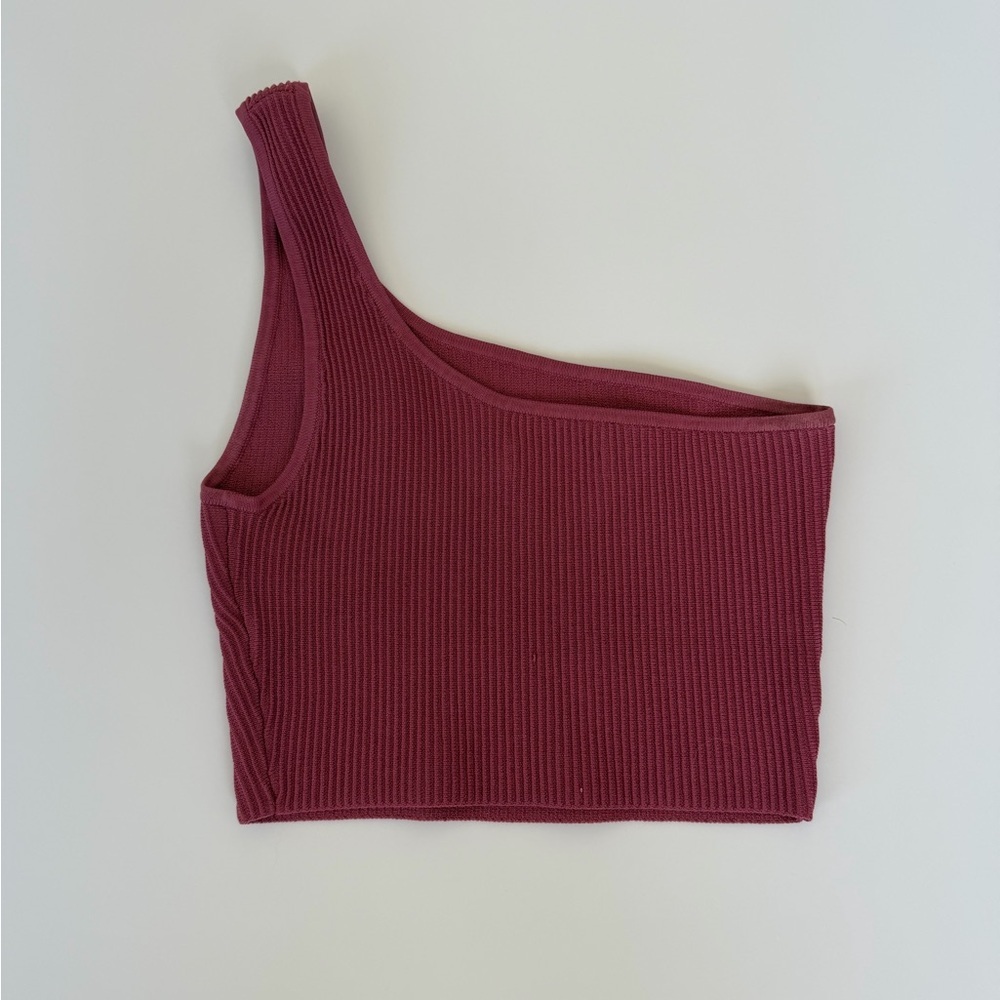 Aritzia Sculpt Knit cropped tank - Picture 2 of 7
